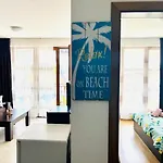 Marina K-s Triumph Apartment *