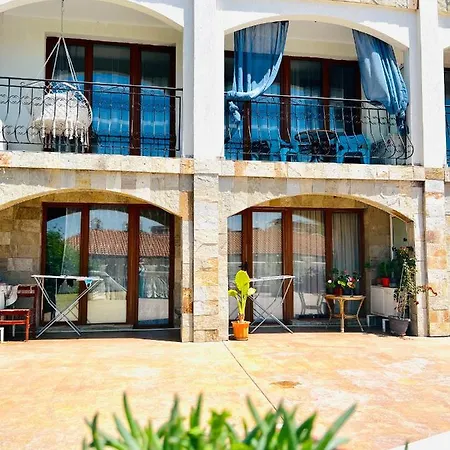 Marina K-s Triumph Apartmán