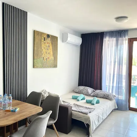 Marina K-s Triumph Apartman *