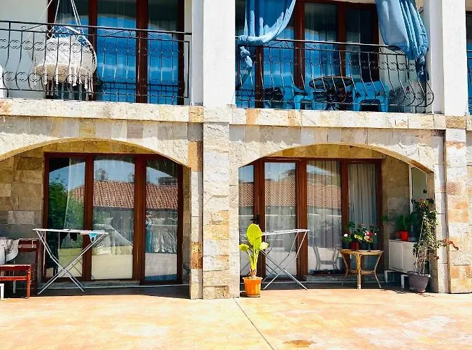 Marina K-s Triumph Apartman